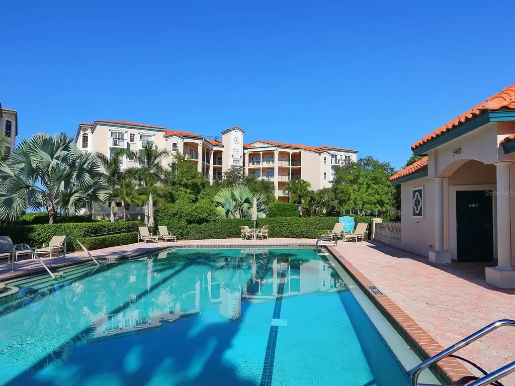 5420 Eagles Point Circle Sarasota FL 34231