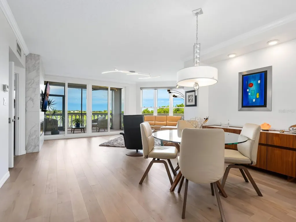 5420 Eagles Point Circle Sarasota FL 34231