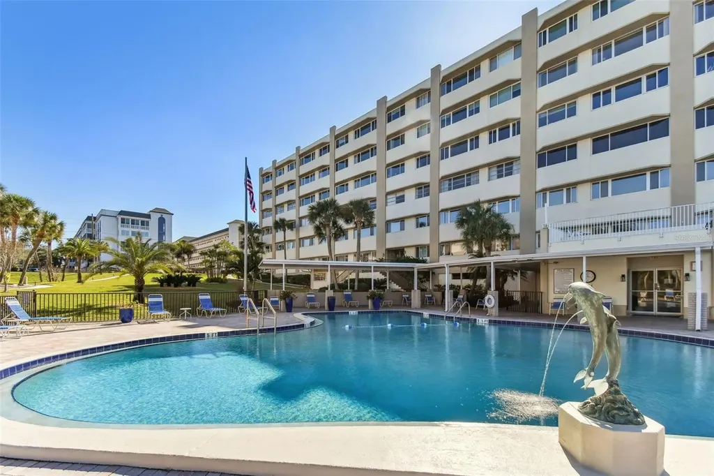 100 Bluff View Drive Belleair Bluffs FL 33770