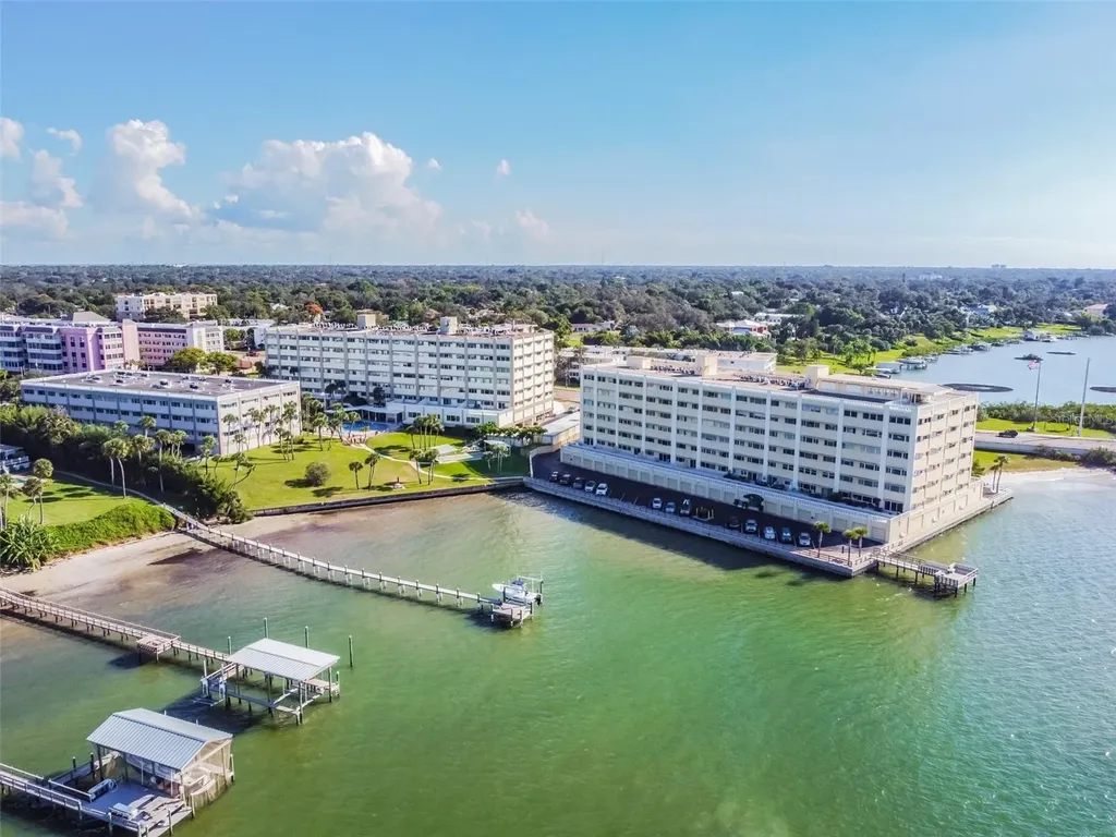 100 Bluff View Drive Belleair Bluffs FL 33770