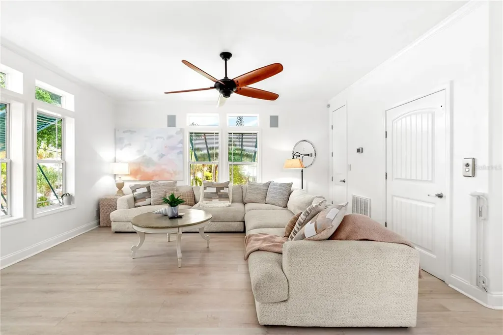 5365 Calle Florida Sarasota FL 34242