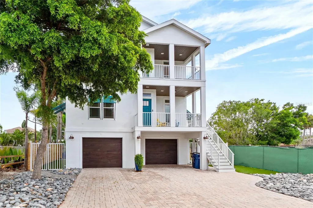 5365 Calle Florida Sarasota FL 34242