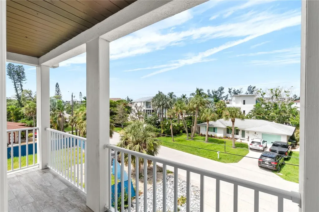 5365 Calle Florida Sarasota FL 34242