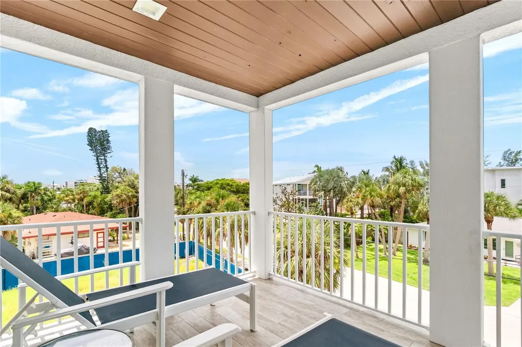 5365 Calle Florida Sarasota FL 34242