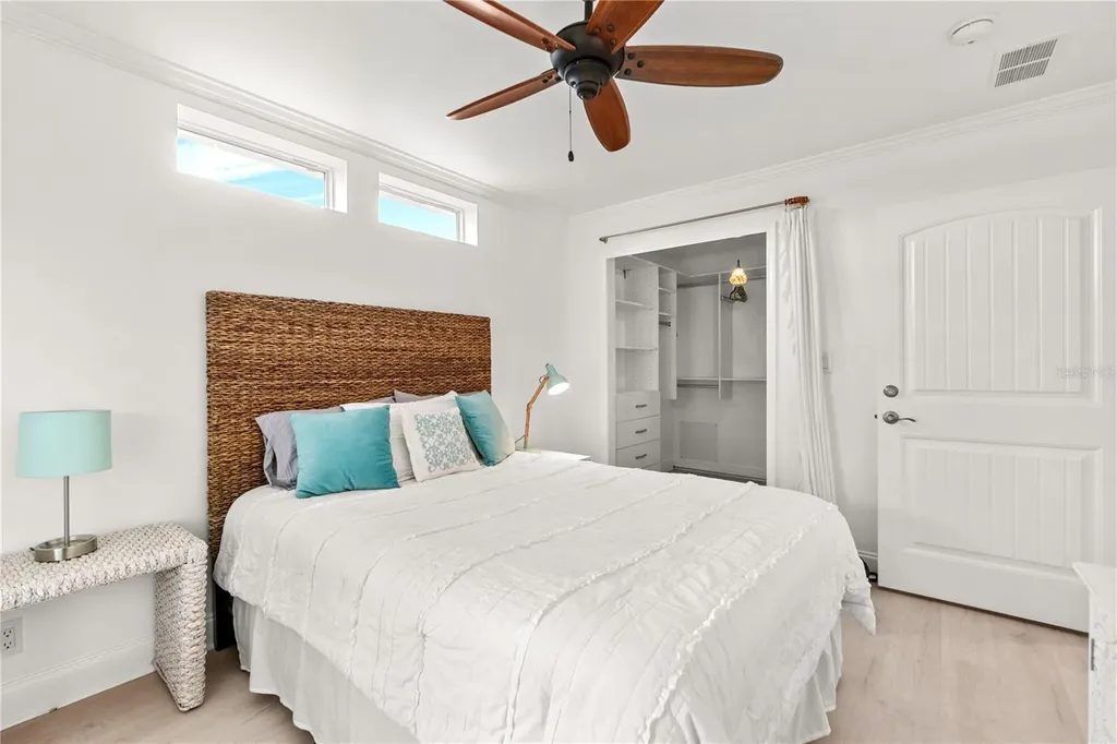5365 Calle Florida Sarasota FL 34242