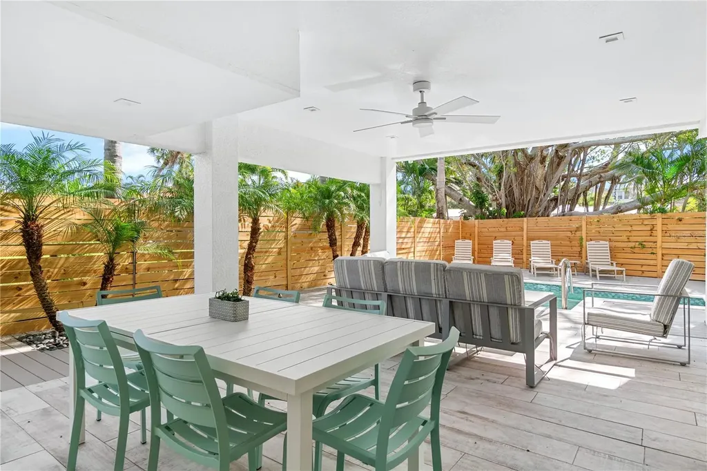 5365 Calle Florida Sarasota FL 34242