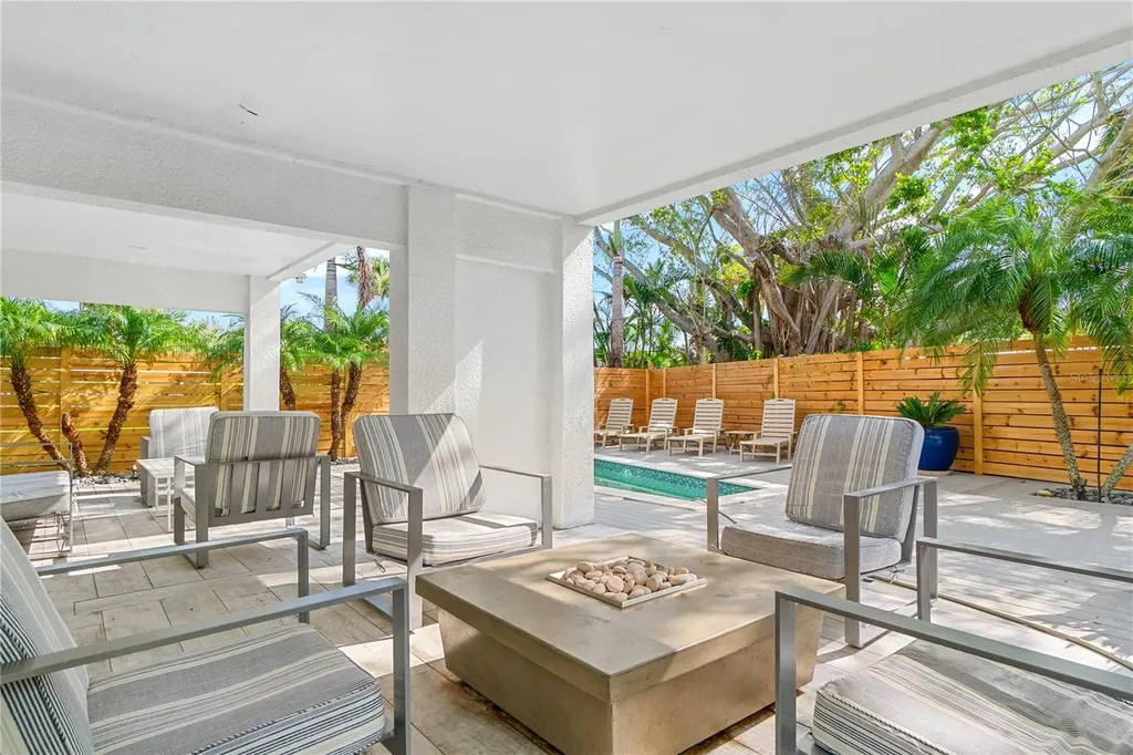 5365 Calle Florida Sarasota FL 34242
