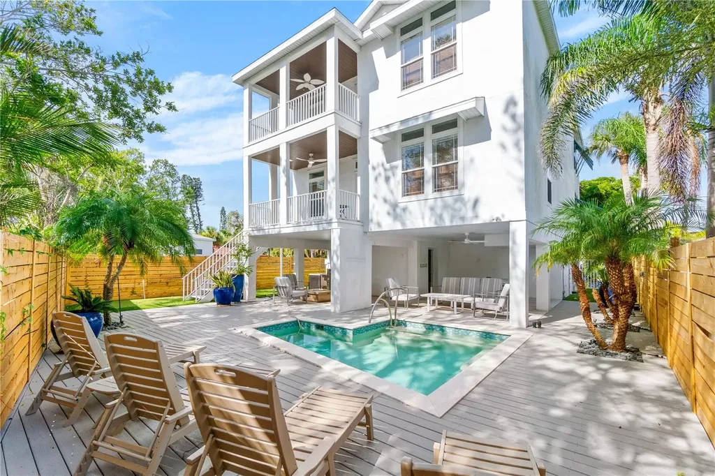 5365 Calle Florida Sarasota FL 34242