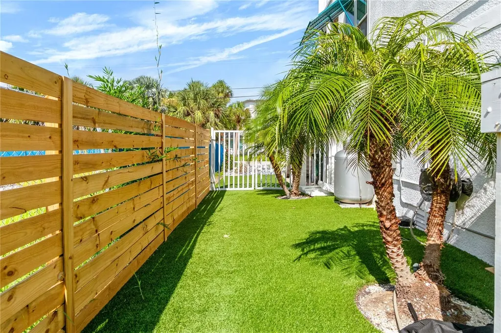 5365 Calle Florida Sarasota FL 34242