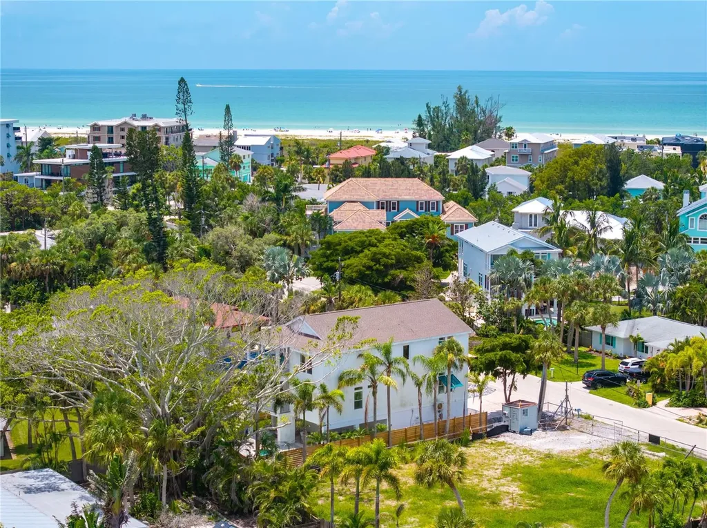 5365 Calle Florida Sarasota FL 34242