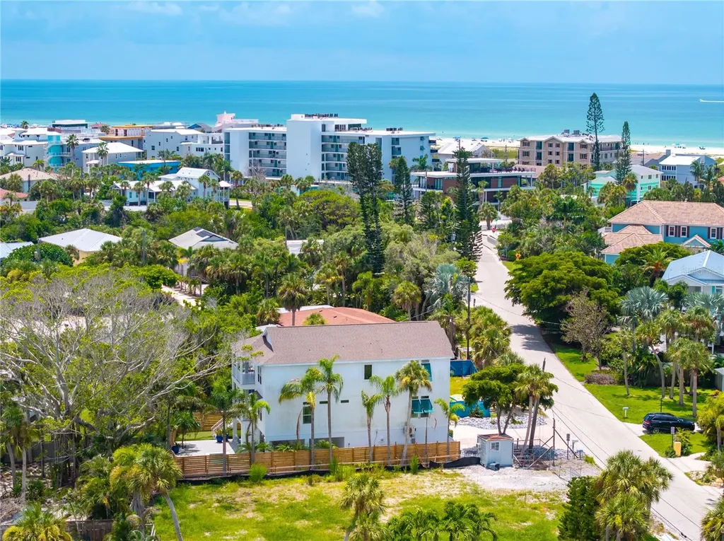 5365 Calle Florida Sarasota FL 34242
