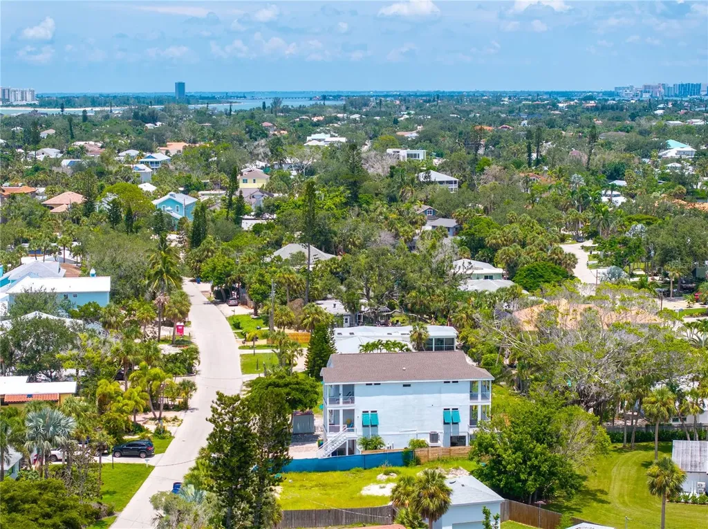5365 Calle Florida Sarasota FL 34242