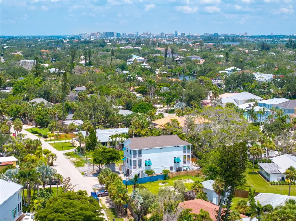 5365 Calle Florida Sarasota FL 34242