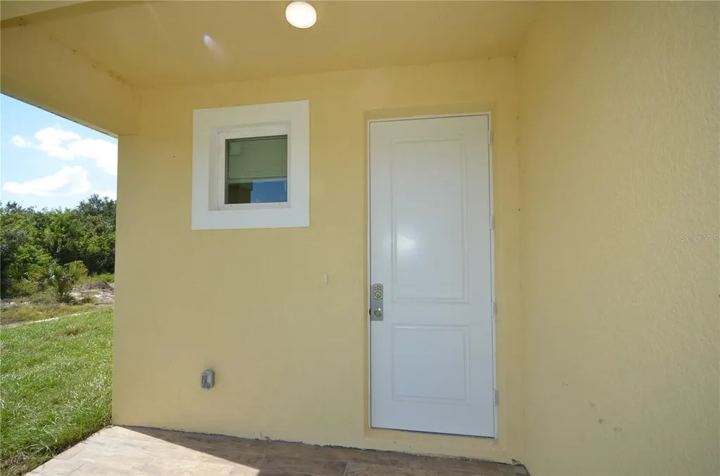 272 Pelton Circle Port Charlotte FL 33954