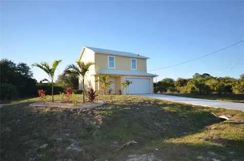 272 Pelton Circle Port Charlotte FL 33954