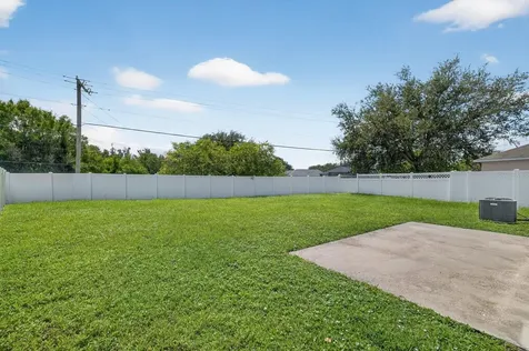 947 Brenton Leaf Drive Ruskin FL 33570