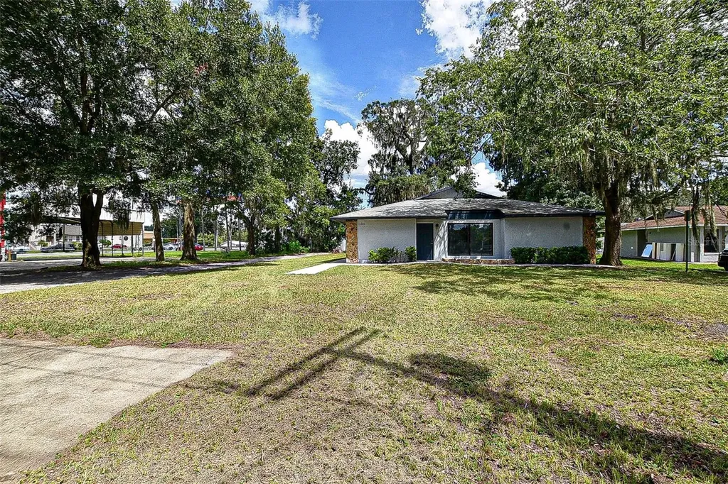 11121 SE 53rd Court Belleview FL 34420