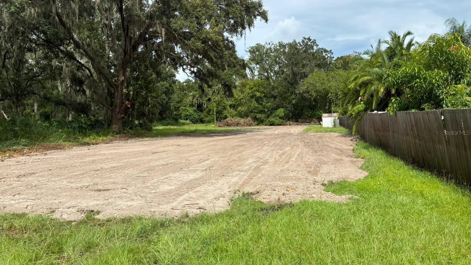 706 E Cherry Plant City FL 33563
