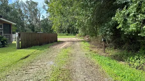 706 E Cherry Plant City FL 33563