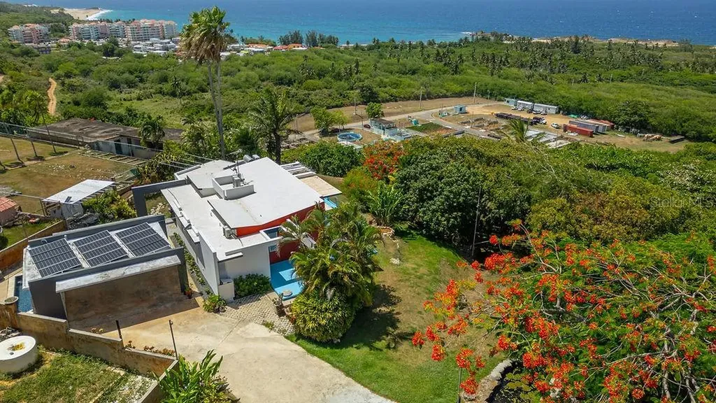 52 Cll Pascua Isabela PR 00662