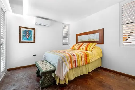 52 Cll Pascua Isabela PR 00662