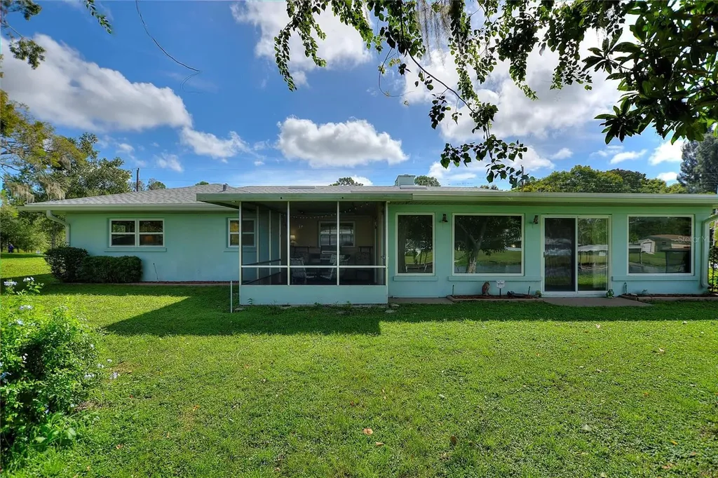 6196 Lantana Drive N Indian Lake Estates FL 33855