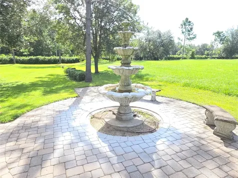 8152 Southern Pines Drive Brooksville FL 34601