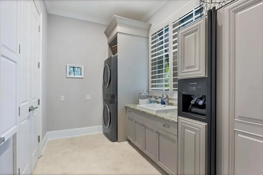 8009 Bounty Lane Bradenton FL 34202