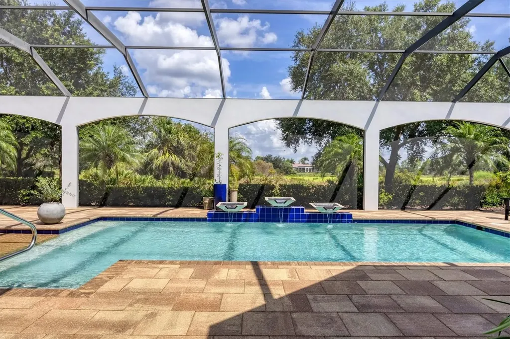 8009 Bounty Lane Bradenton FL 34202