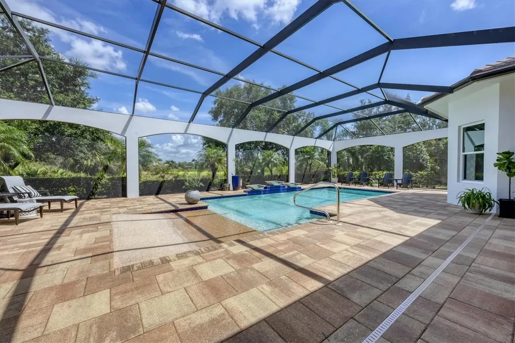 8009 Bounty Lane Bradenton FL 34202