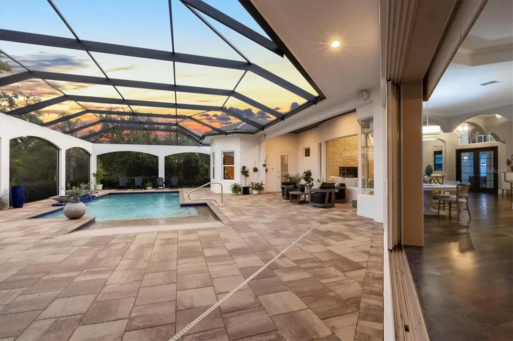 8009 Bounty Lane Bradenton FL 34202