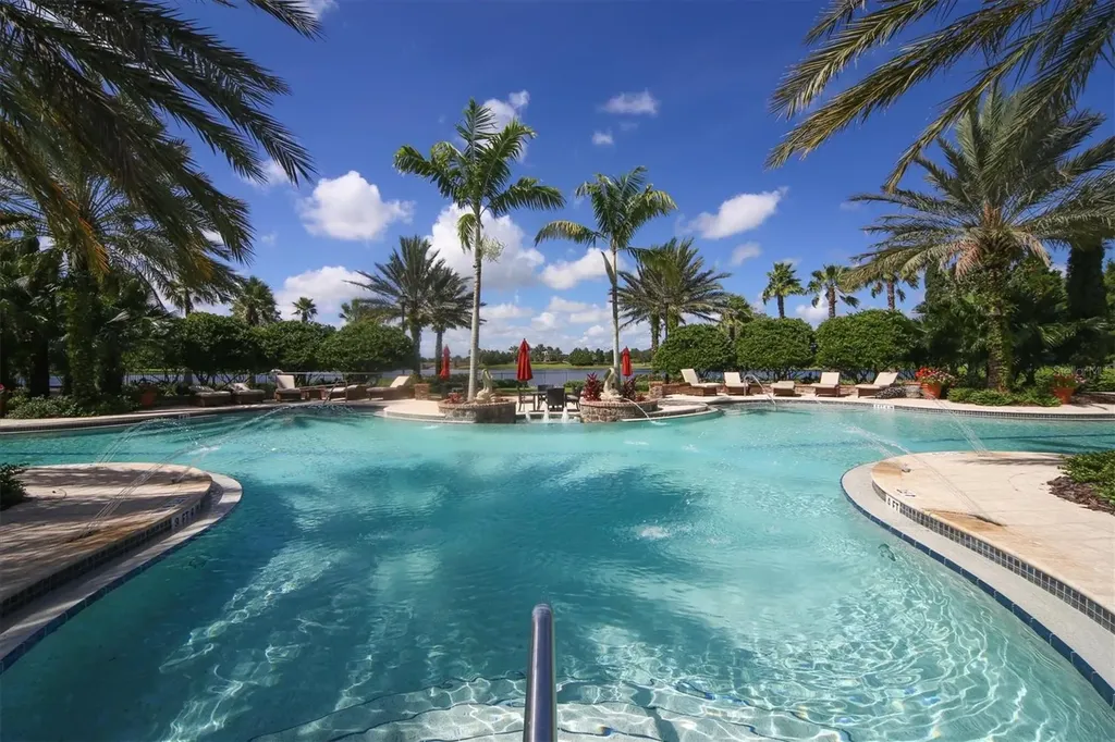 8009 Bounty Lane Bradenton FL 34202