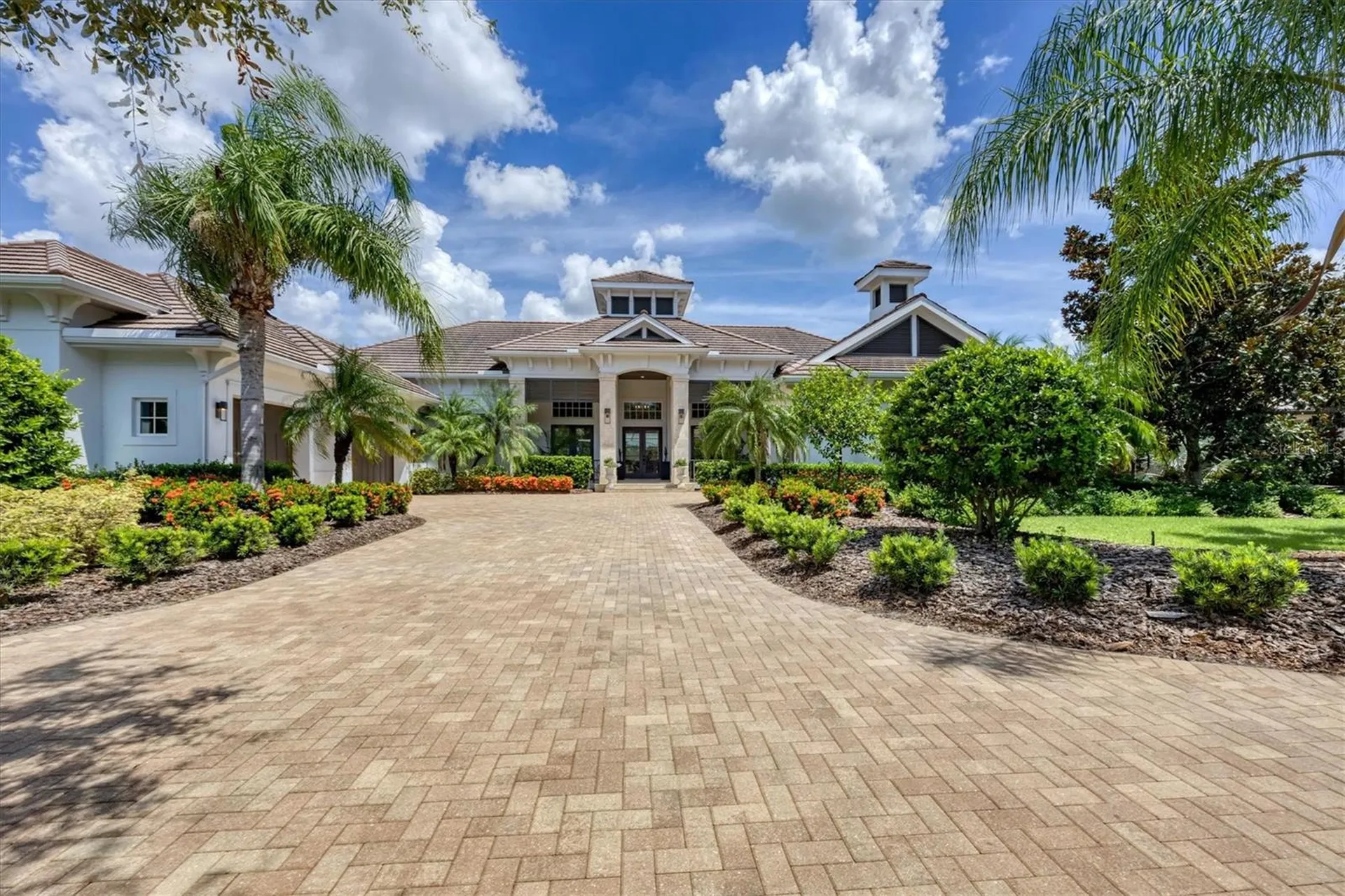 8009 Bounty Lane Bradenton FL 34202
