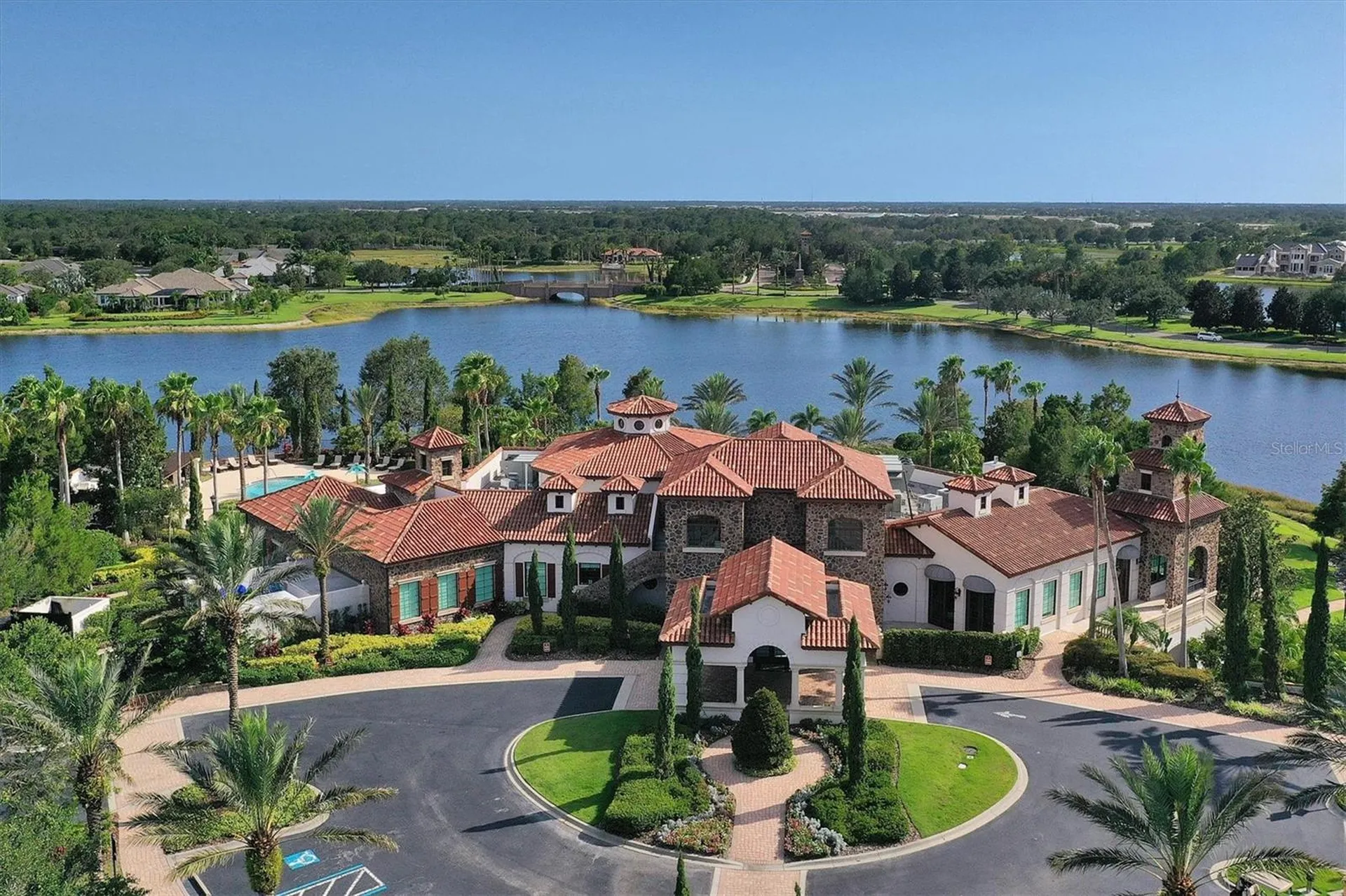 8009 Bounty Lane Bradenton FL 34202