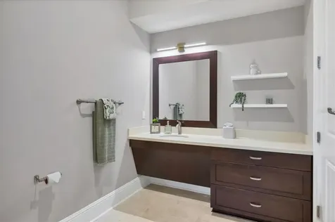 8009 Bounty Lane Bradenton FL 34202