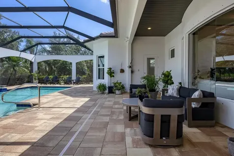 8009 Bounty Lane Bradenton FL 34202