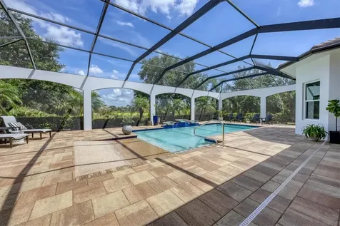 8009 Bounty Lane Bradenton FL 34202