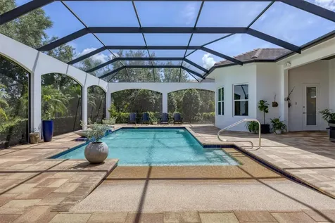 8009 Bounty Lane Bradenton FL 34202