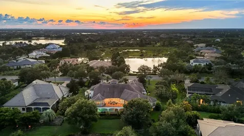 8009 Bounty Lane Bradenton FL 34202