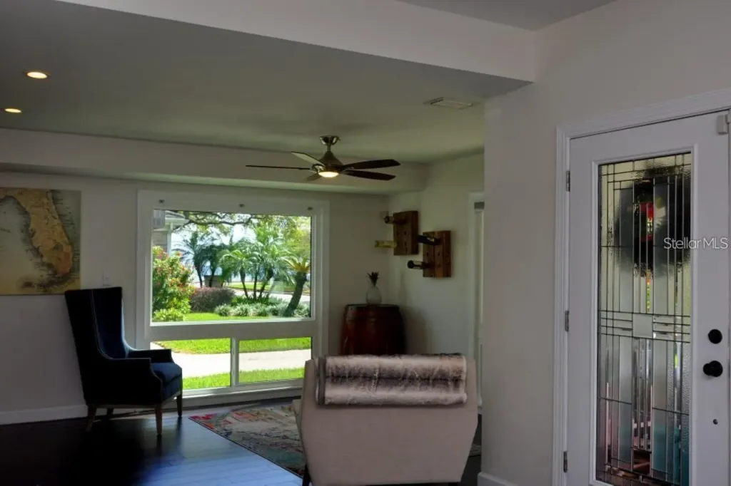 2905 W Bay Court Avenue Tampa FL 33611