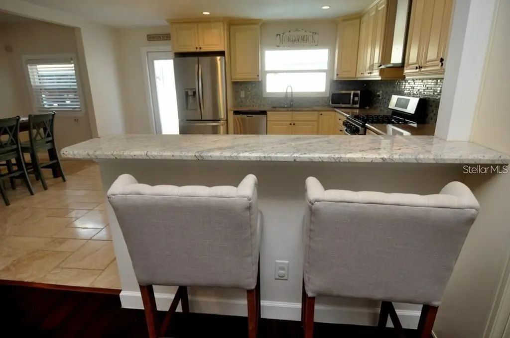 2905 W Bay Court Avenue Tampa FL 33611