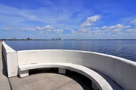 2905 W Bay Court Avenue Tampa FL 33611