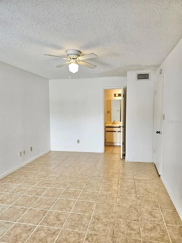 4225 Thornbriar Lane Orlando FL 32822