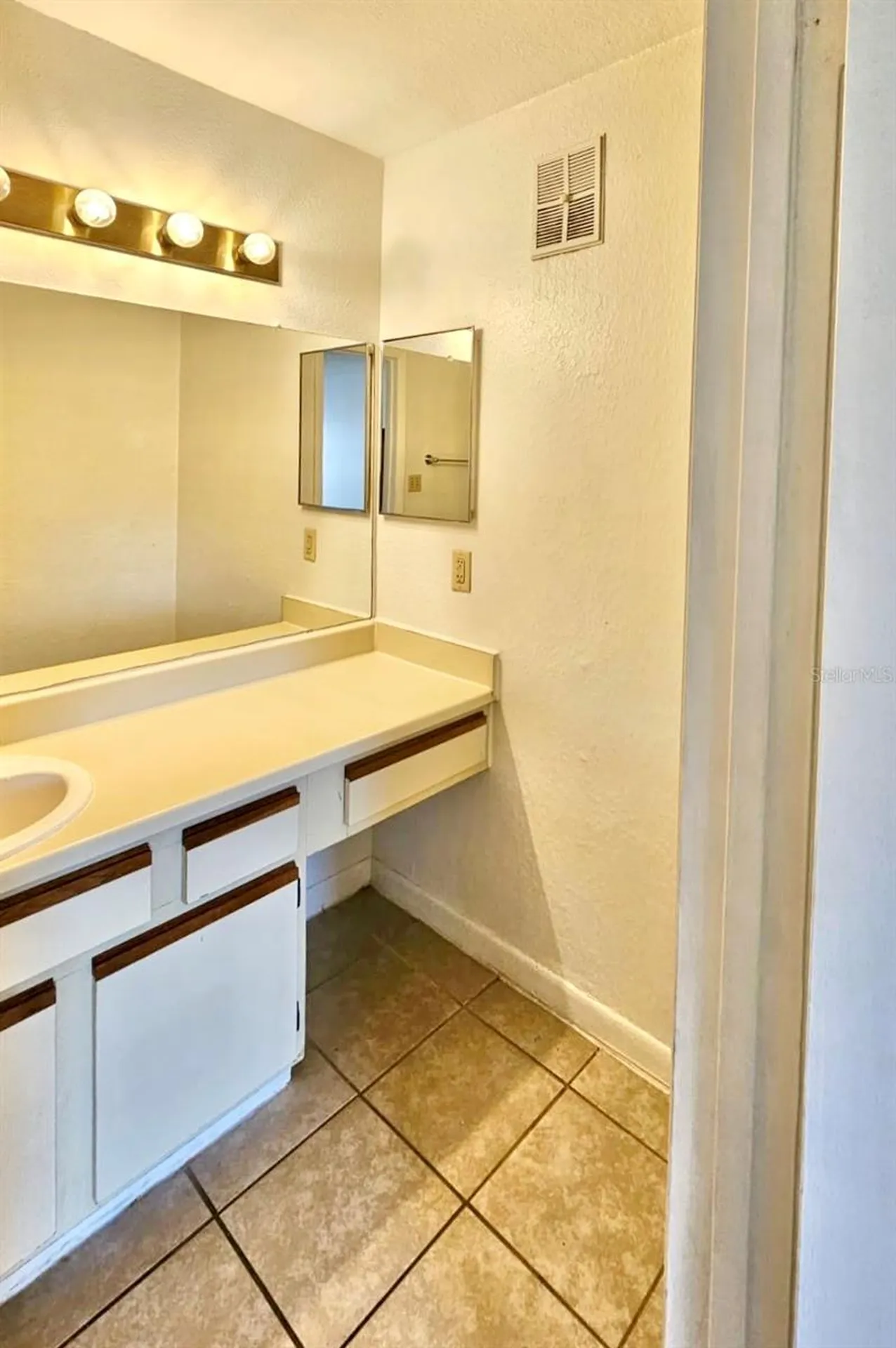 4225 Thornbriar Lane Orlando FL 32822
