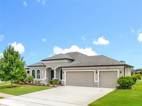 1977 Weymouth Court Mount Dora FL 32757