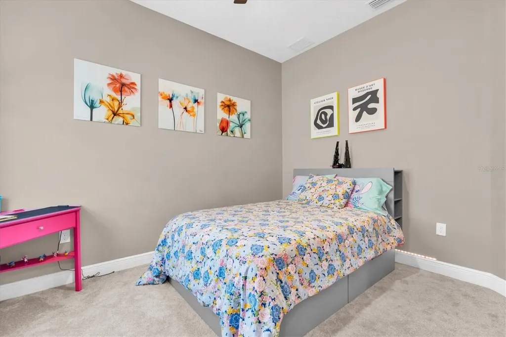 2516 W Curtis Street Tampa FL 33614