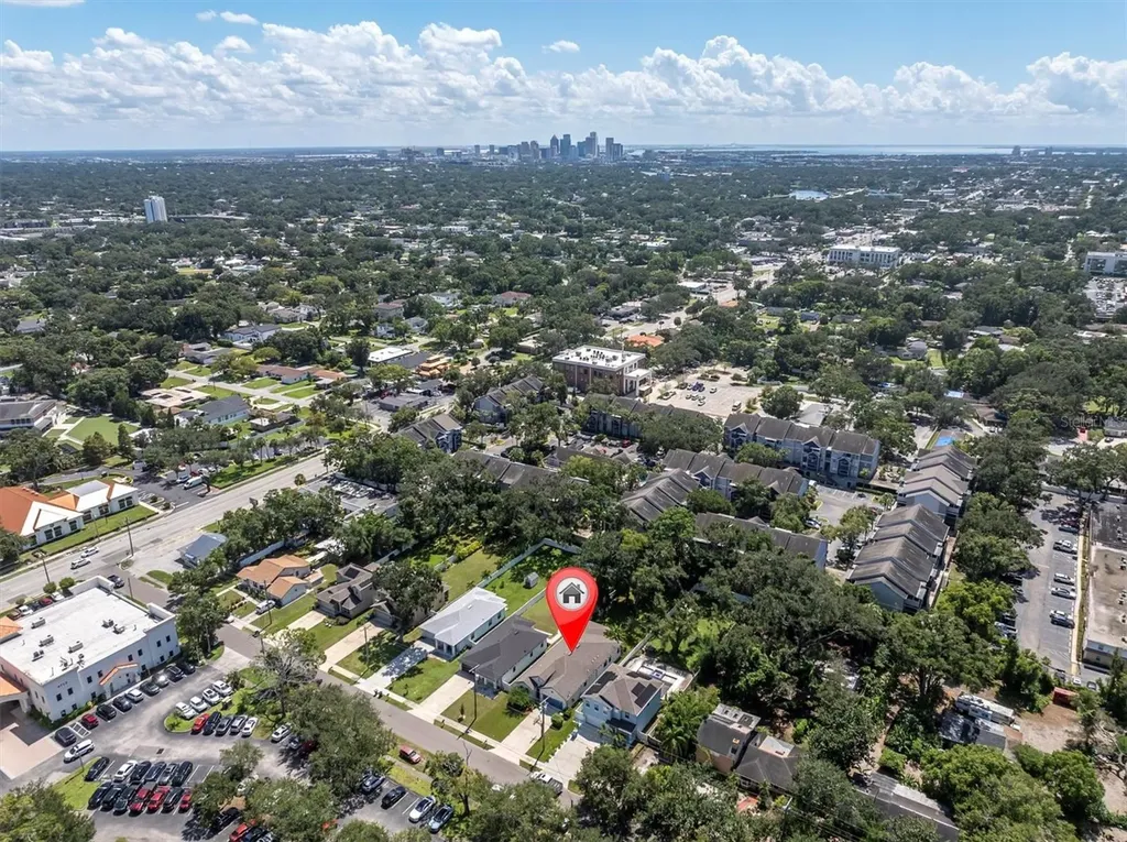 2516 W Curtis Street Tampa FL 33614