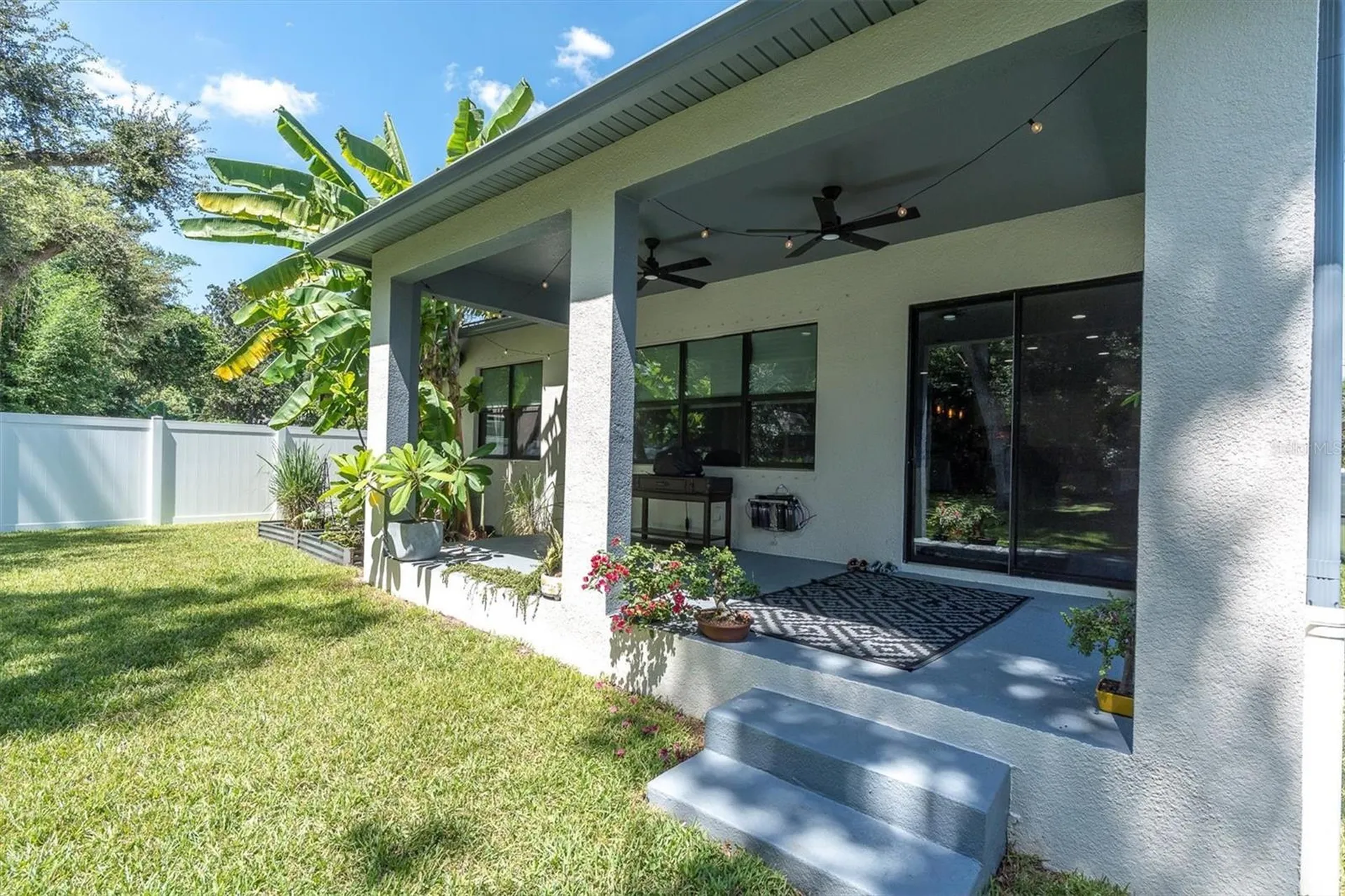 2516 W Curtis Street Tampa FL 33614