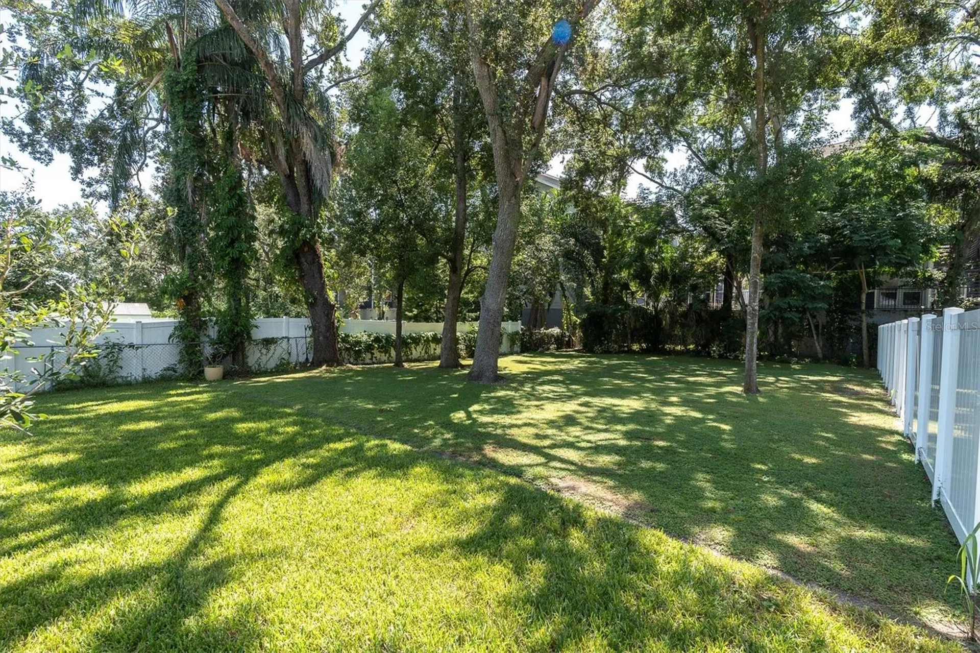 2516 W Curtis Street Tampa FL 33614