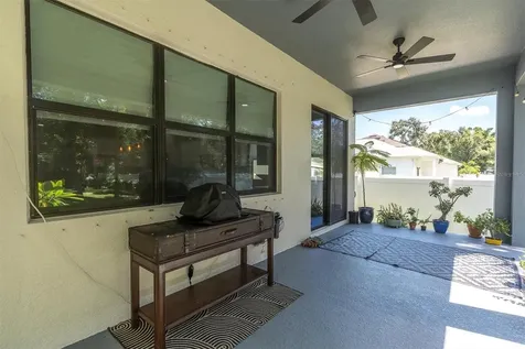 2516 W Curtis Street Tampa FL 33614